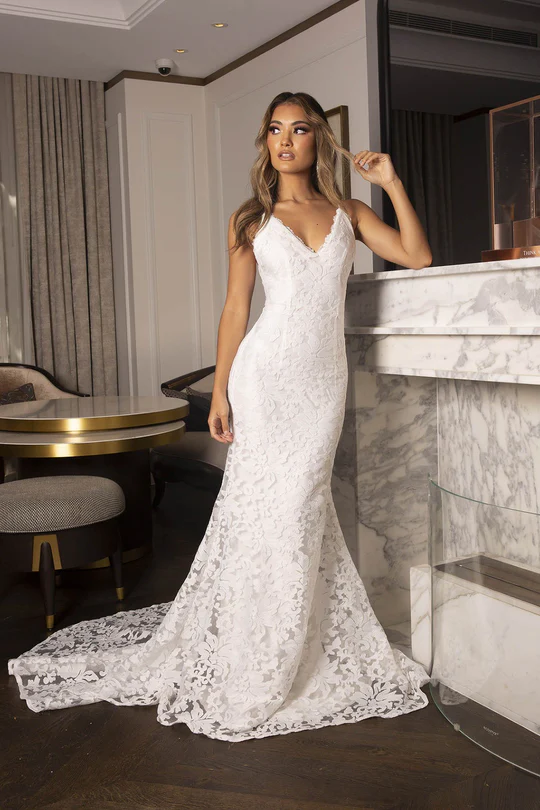 Florentinawhiteflorallacemermaidweddingdress1_540x
